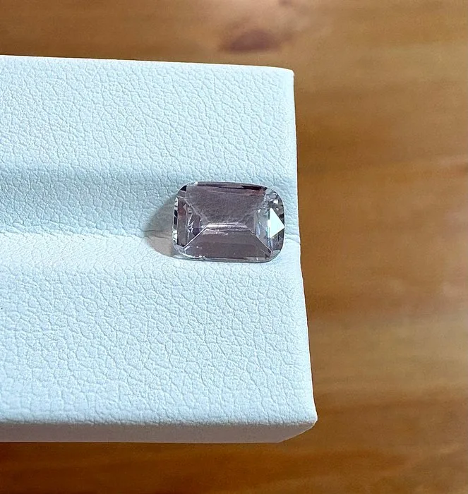 1 pcs Pink Sapphire - 1.98 ct - Gemological Institute of America (GIA) - Natural No Heat Sapphire