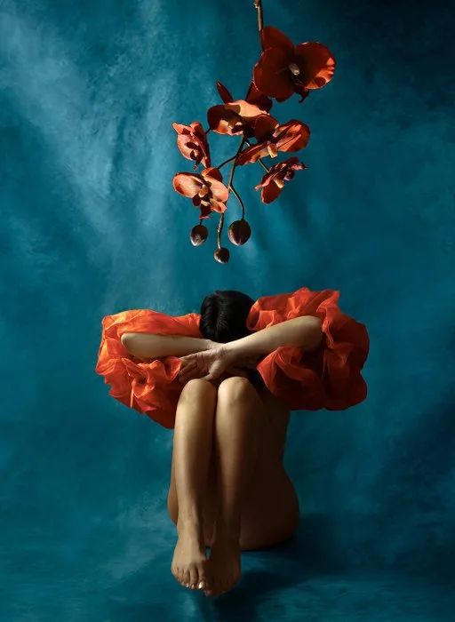 Tatiana Cardellicchio - The Weight of Bloom