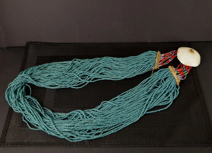 Naga glass bead necklace - India - late 19th - early 20th century