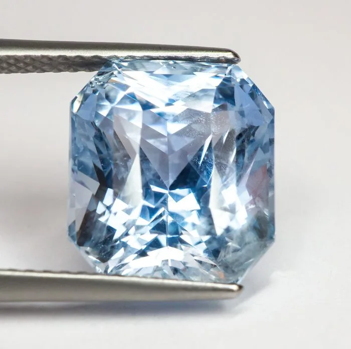 Sapphire - 10.28 ct - Gem Report Antwerp (GRA) - Blue (Ceylon, No Heat)