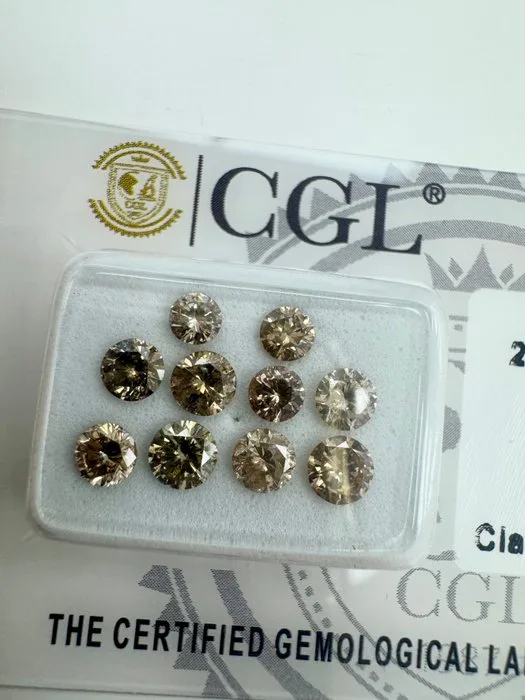 11 pcs Diamond (Natural coloured) - 1.98 ct - Round - Fancy Brown - VS2, SI3 - CGL (Certified Gemological Laboratory of Europe) - Champagne