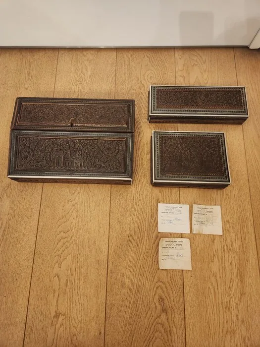 2 Anglo-Indian boxes and a desk – Sadeli Mosaic & Wood Carving - Wood, Mother-of-pearl, Bone - British India Company (1600 – 1858)