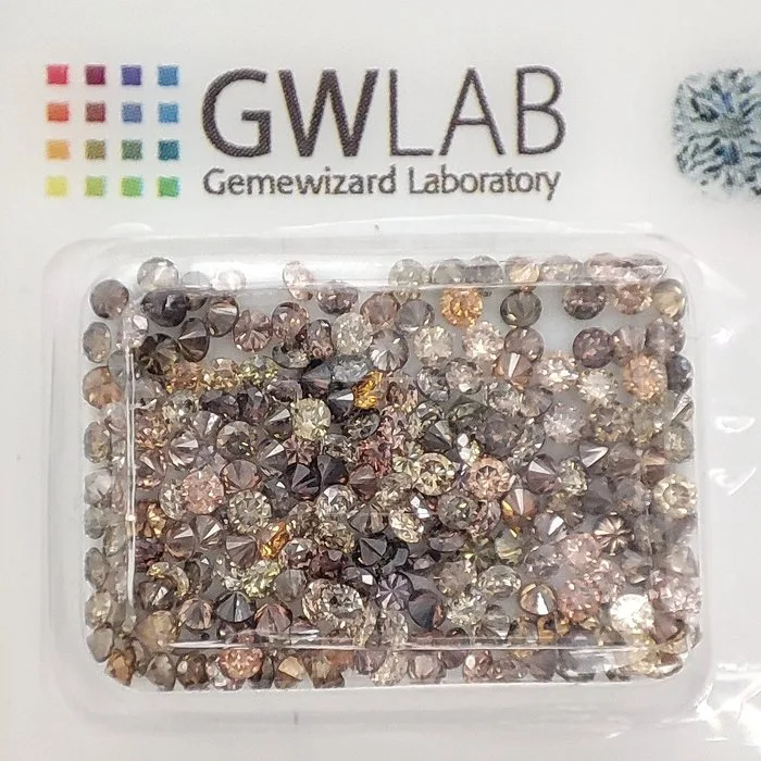 213 pcs Diamond (Natural coloured) - 4.00 ct - Round Mixed colours - VS1, SI3 - Gemewizard Gemological Laboratory (GWLab)