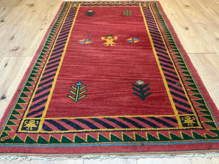 Beautiful hand-knotted Gabbeh rug – nomadic art with figural and plant motifs - Carpet - 160 cm - 95 cm