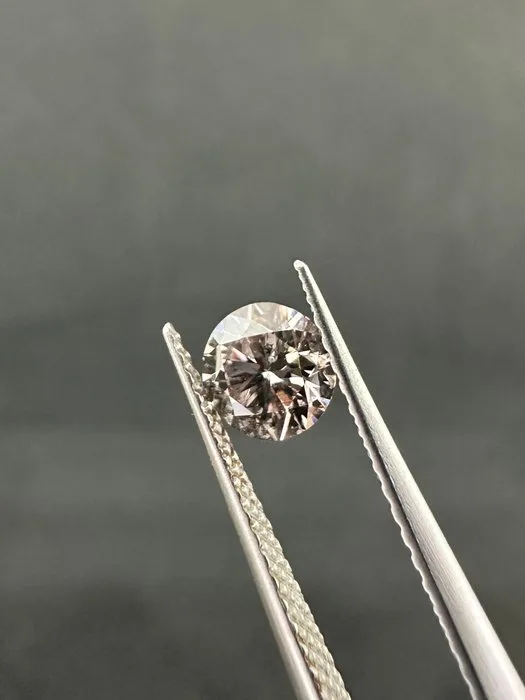 1 pcs Diamond (Natural coloured) - 0.55 ct - Round - Fancy light Brownish Pink - I1 - International Gemological Institute (IGI)