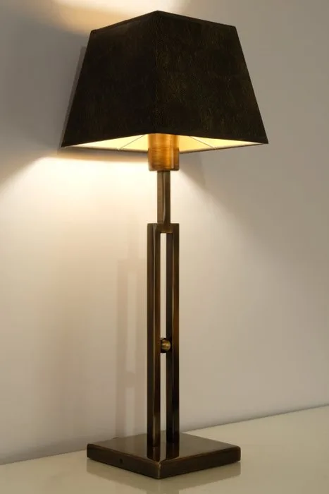 Palé Iluminación - Table lamp - Brass