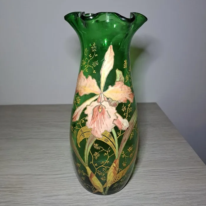 Legras & Cie. - François-Théodore Legras - Baluster vase - Glass - Vase with floral decor