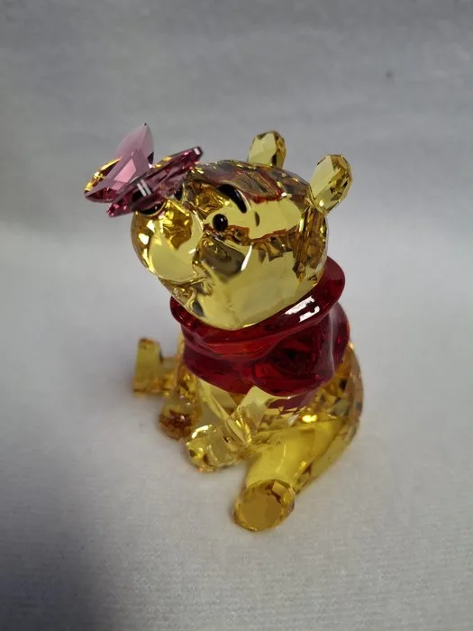 Disney, Swarovski - Figure - Winnie the Pooh - with Butterfly - 5282928 - Crystal
