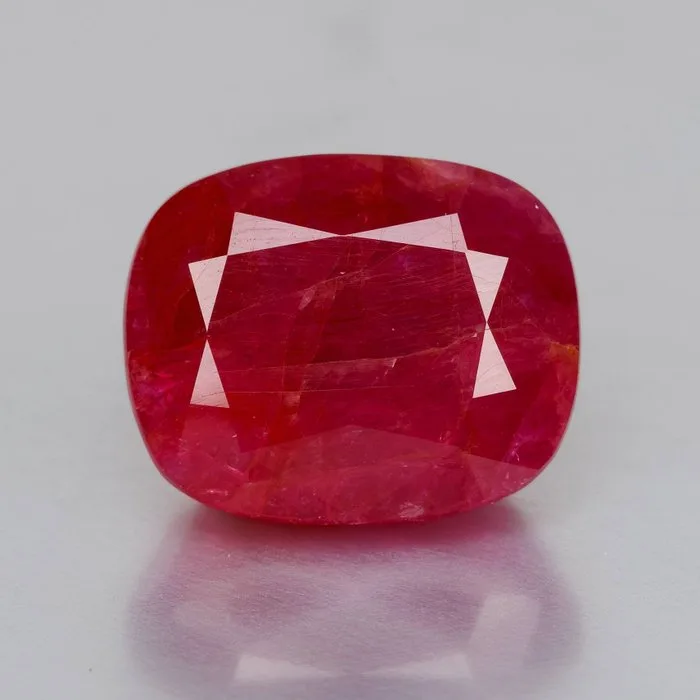 1 pcs Red Ruby - 7.91 ct - Asian Institute of Gemological Sciences (AIGS) - No Heat-Burma-Sovereign