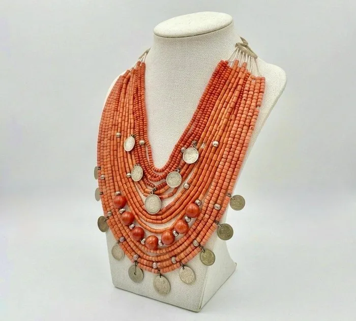 Old Traditional Ukrainian Coral Namysto Necklace - Coral - Ukraine - 20th century
