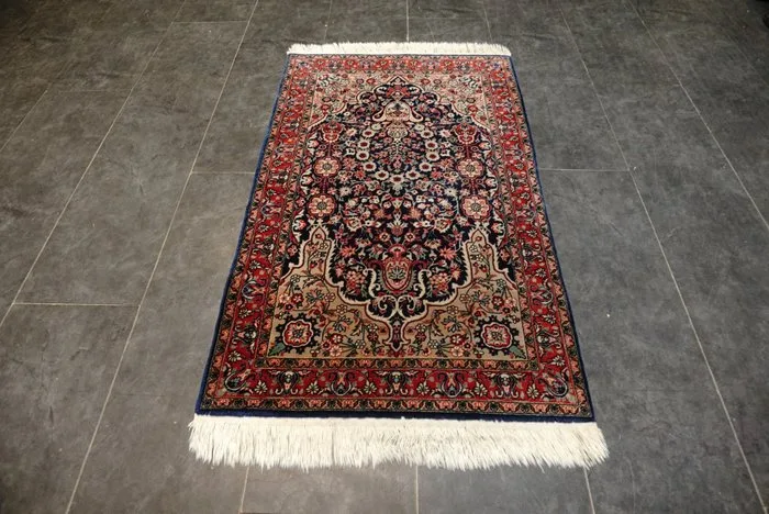 Isfahan - Carpet - 128 cm - 84 cm