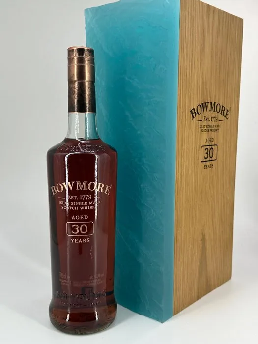Bowmore 30 years old Limited Release - b. 2023 - 70cl