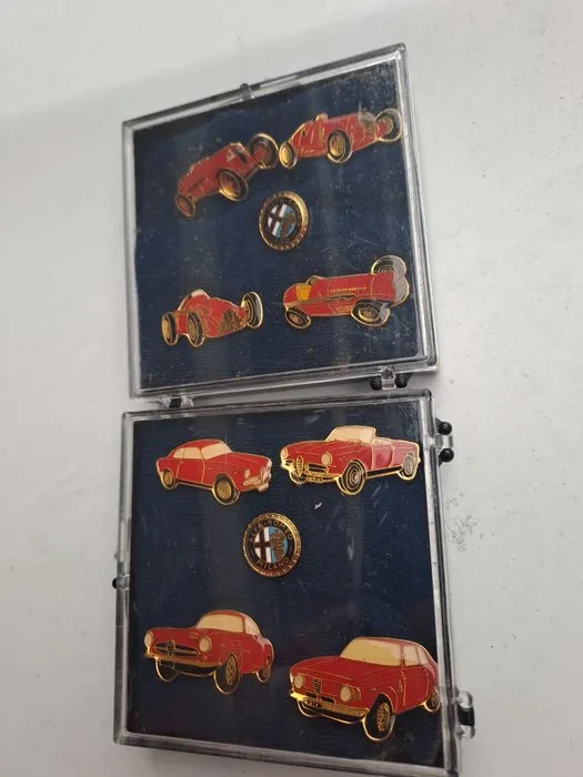 Pin badge Alfa romeo 90° anniversario - Italy - 21st