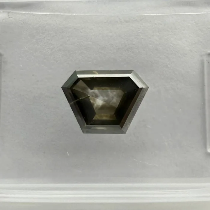 1 pcs Diamond (Natural coloured) - 1.11 ct - Fancy dark Greenish Grey - SI2 - International Gemological Institute (IGI) - Hexagonal Shape