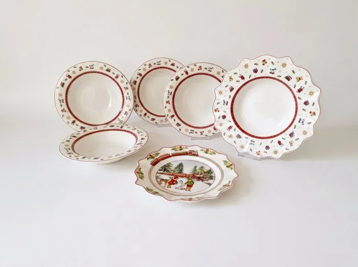 Villeroy & Boch - 6-teiliges Weihnachtsservice „Toy’s Delight“ - Premium Porcelain - Neuwertig / Exzellenter Zustand - Dinner set - Porcelain