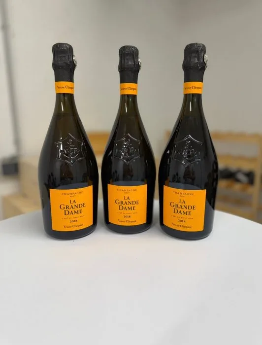 2018 Veuve Clicquot, La Grande Dame - Champagne Brut, Blanc de Noirs - 3 Bottle (0.75L)