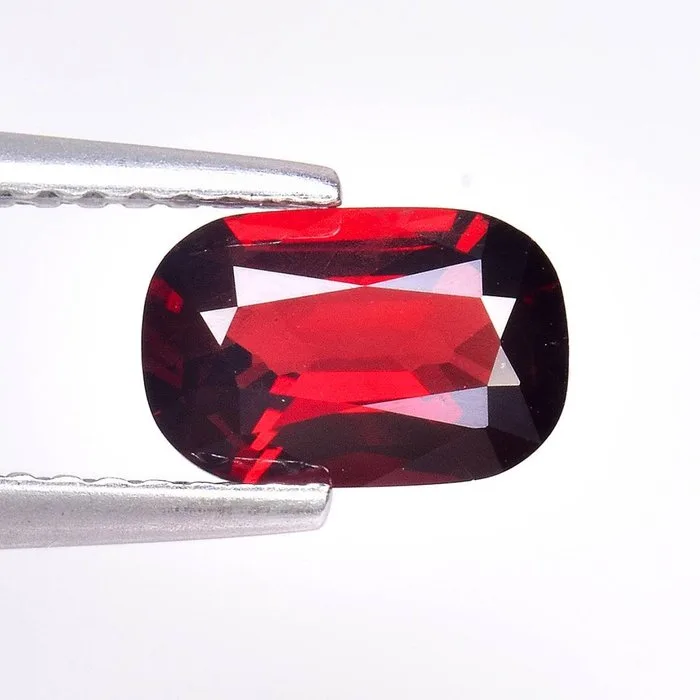 1 pcs Red Spinel - 1.07 ct - International Colored Gemstone Association (ICA GemLab) - Burma-No Heat-Vivid Red