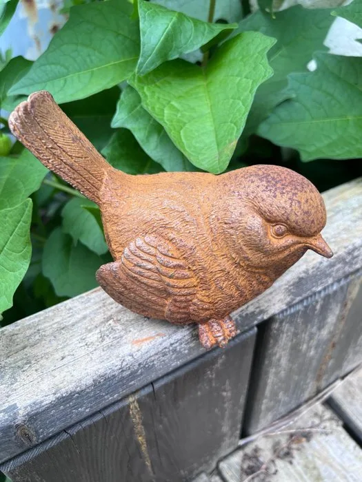 Decorative ornament - Europe - Cast Iron Bird Figurine