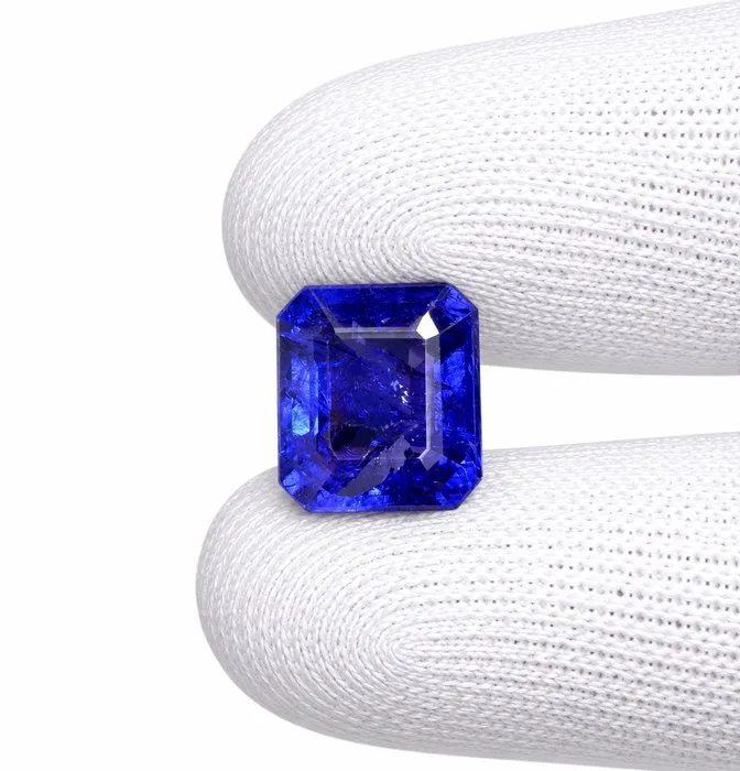 1 pcs Tanzanite - 8.54 ct - Gemological Science International (GSI) - CLEAN D BLOCK TANZANITE