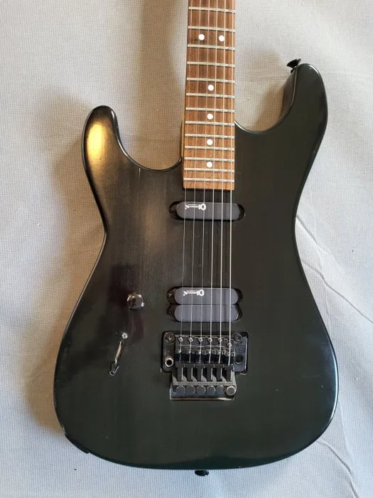 Charvel - Electric guitar - Unknown - 1998