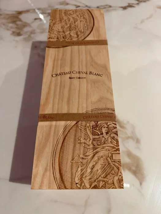 2022 Chateau Cheval Blanc - Saint-Émilion 1er Grand Cru Classé A - 1 Bottle (0.75L)