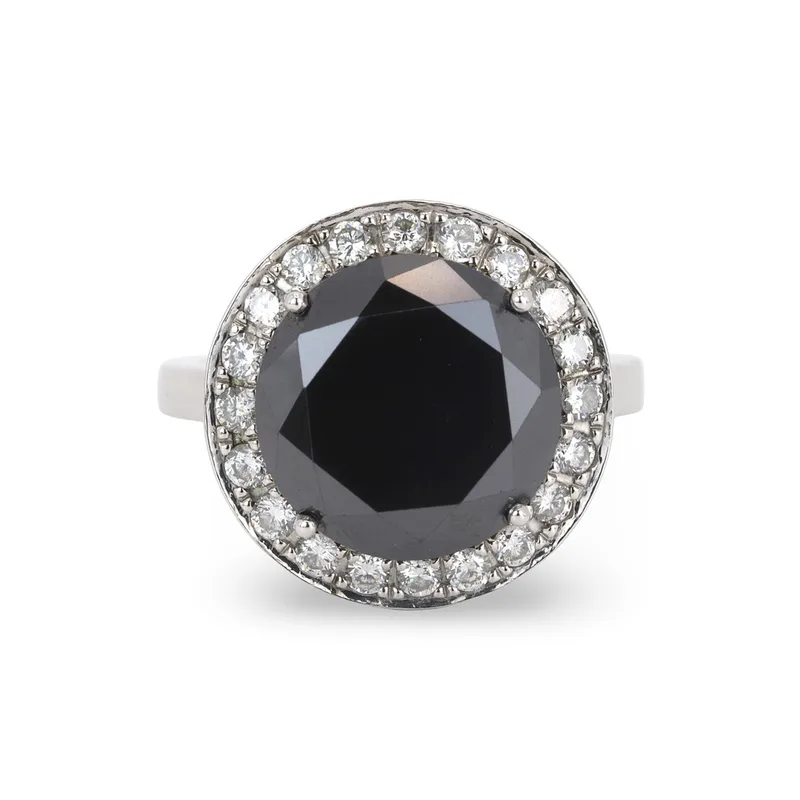 18CT Gold (7CT) Black Diamond Ring