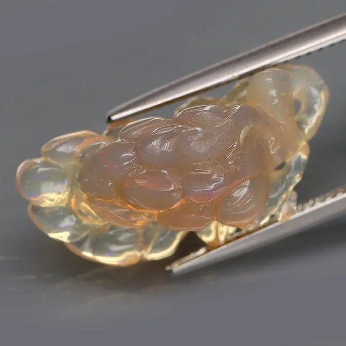 1 pcs Yellow Opal - 9.99 ct - International Gemological Institute (IGI) - Carved Opal