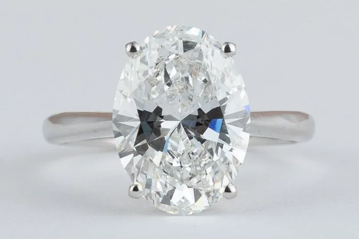 Ring - 14 kt. White gold - 5.04ct. tw. Diamond (Lab-grown) - Oval F-VVS2