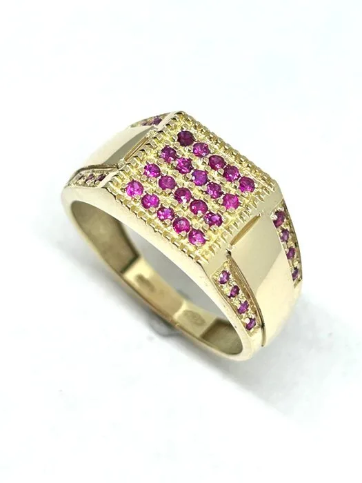 Ring - 18 kt. Yellow gold - 1.08ct. tw. Ruby - Ruby