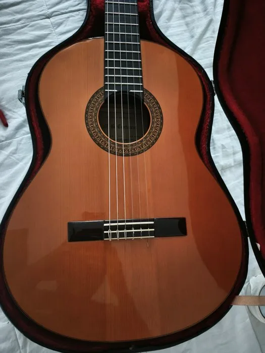 M. G. Contreras - Classical guitar - 1985
