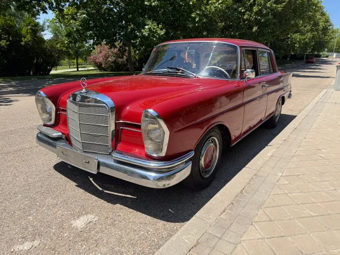 Mercedes-Benz - 220S - one owner - 1965