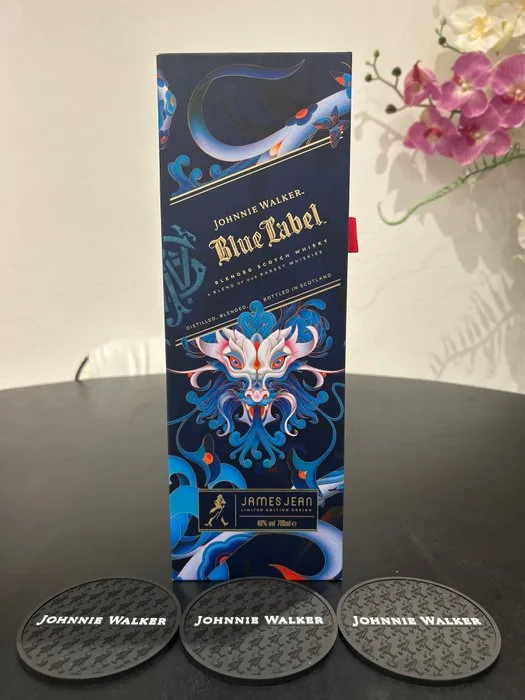 Johnnie Walker Blue Label - Year of The Dragon 2024 - James Jean GX035965 - b. 2024 - 70cl