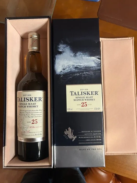Talisker 25 years old - b. 2017 - 70cl
