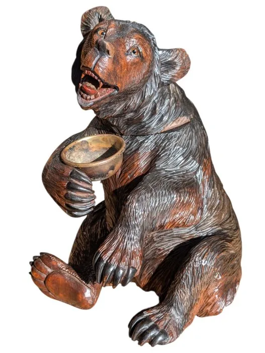 Tobacco jar - Wood - Black Forest Bear