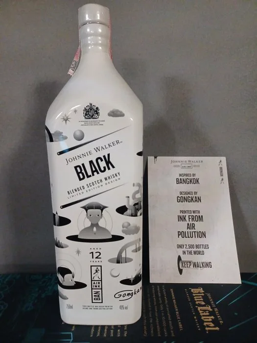 Johnnie Walker 12 years old Black Label - Bangkok Edition printed with Air Ink - 750ml