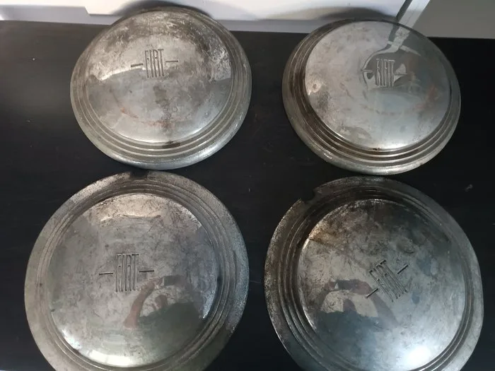 hubcap - Fiat - Coppe mozzo Fiat anni 50