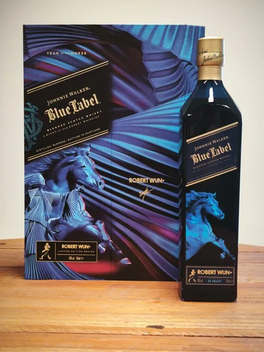 Johnnie Walker Blue Label Year Of The Horse - Robert Wun Limited Edition - 70cl