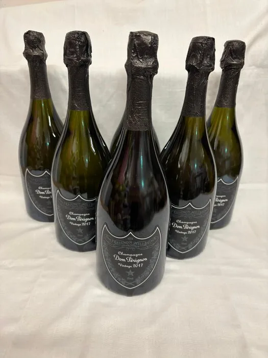 2017 Dom Pérignon, White Luminous - Champagne Brut, Vintage - 6 Bottles (0.75L)