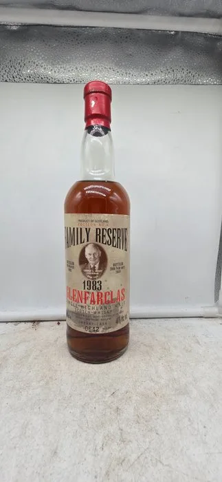Glenfarclas 1983 Family Reserve - Family Reserve - b. 2001 - 70cl