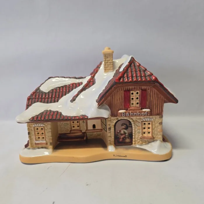 Hummel - Christmas decoration Goebel - Train station, 'All aboard', product number 78-214, exemplar B209 - Porcelain