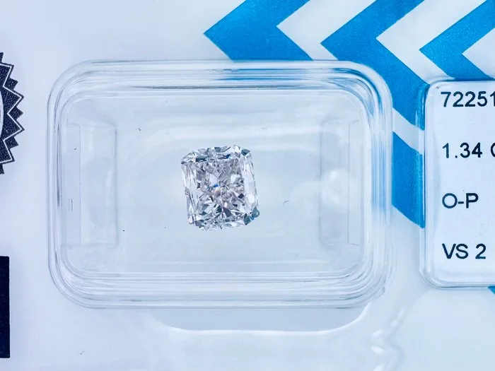 1 pcs Diamond (Natural coloured) - 1.34 ct - Radiant - VS2 - International Gemological Institute (IGI) - ( NATURAL O-P )