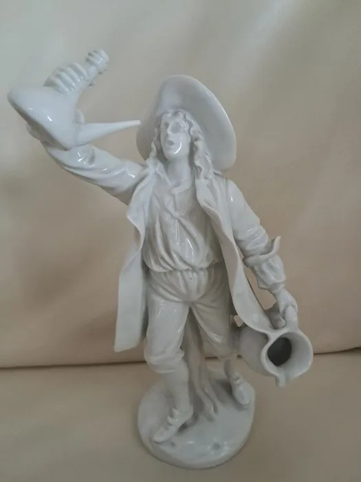 Richard Ginori - Statue, L'acquaiolo - 23 cm - Porcelain