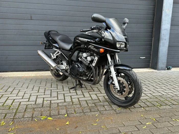 Yamaha - FZS 600 - Fazer - 600 cc - 2001