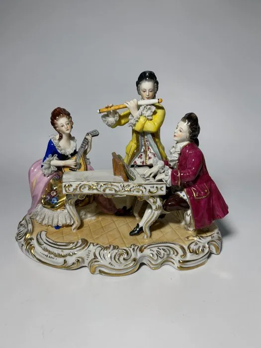 Aelteste Volkstedter - Figurine - Trio musical - Softpaste porcelain