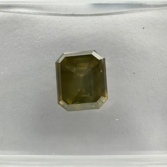 1 pcs Diamond (Natural coloured) - 1.15 ct - Fancy deep Greenish Yellow - SI2 - International Gemological Institute (IGI)