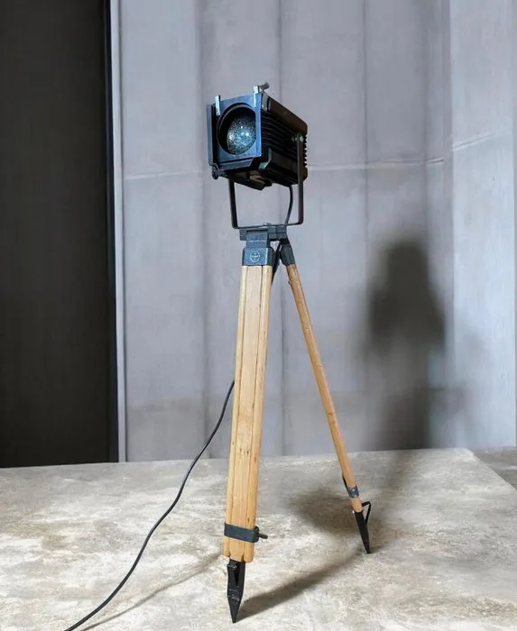 Floor lamp (2) - Aluminium, Glass, Brass, Iron, Wood - Floor lamp; I’ll do it in the 70s style
