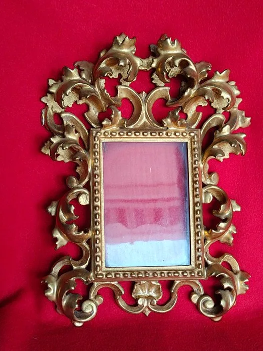 Picture frame - Wood, Golden stucco. - Gilded Baroque Frame