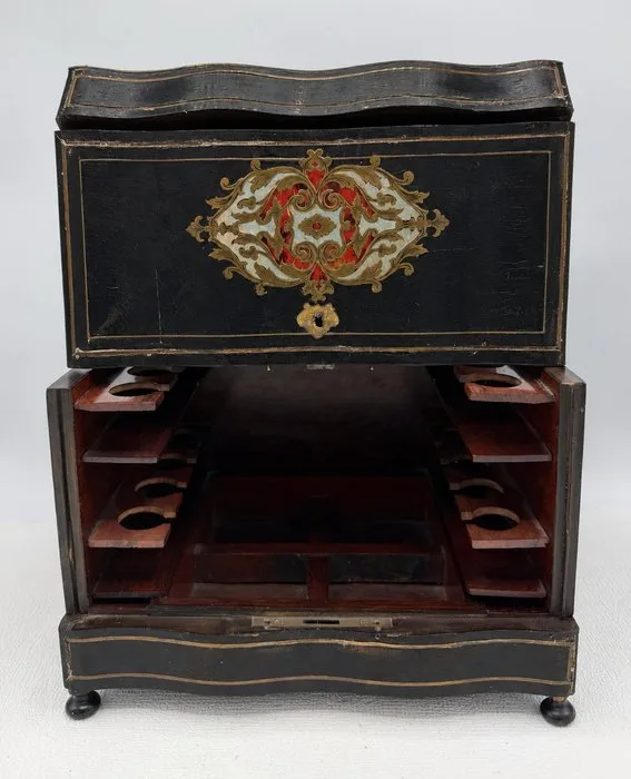 Liquor cabinet - Brass, Marquetry inlay work, mother-of-pearl - Napoleon III liquor cabinet