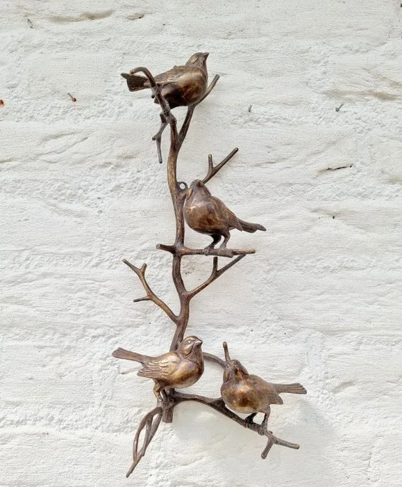 Sculpture, 4 vogeltjes op een tak - 42 cm - Bronze