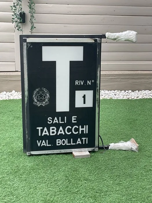 Two-sided tobacco sign from the 1950s/1960s. - Lighted sign - Metal, Plastic